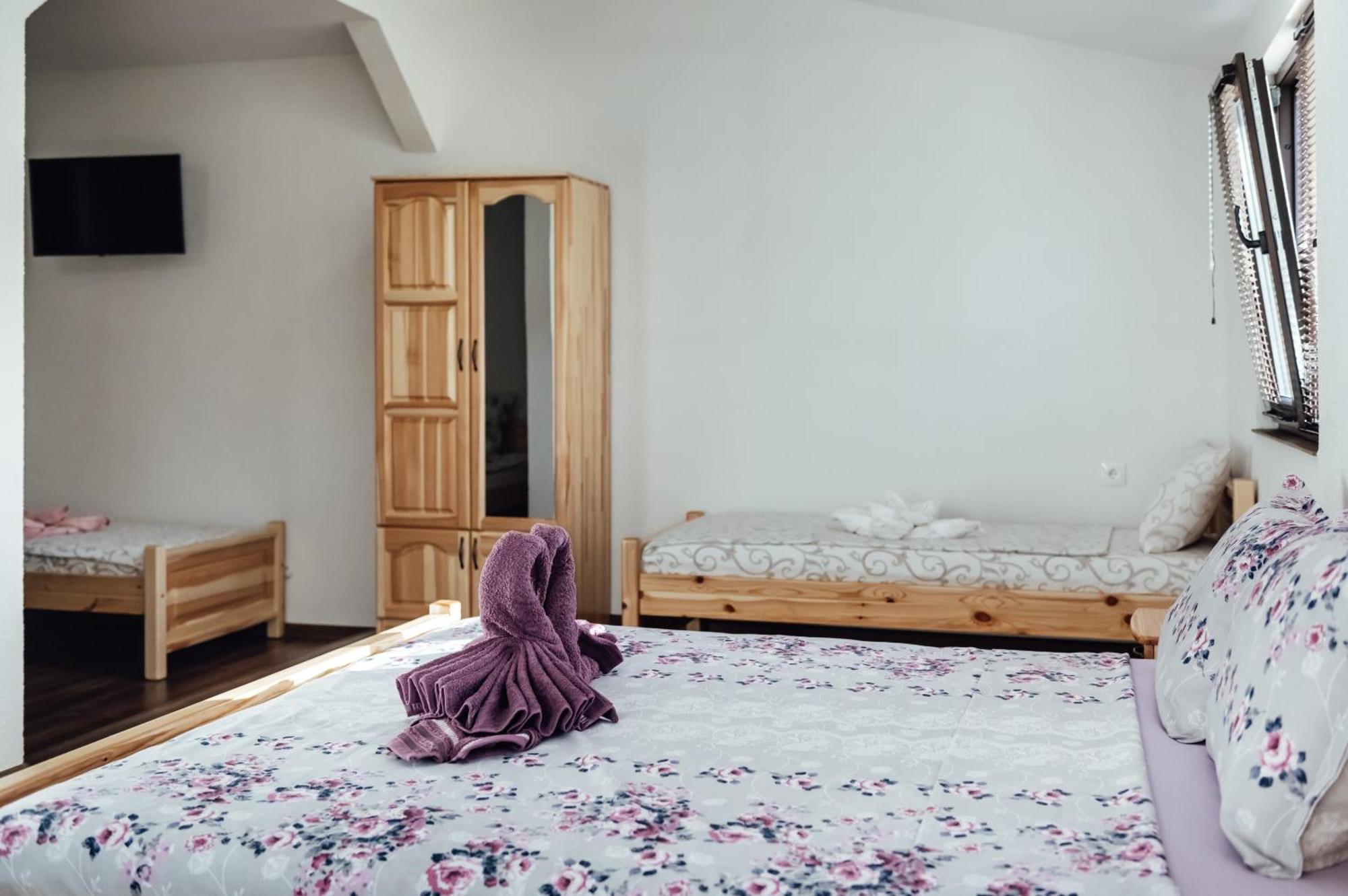 Guesthouse Juli Sapareva Banya Ngoại thất bức ảnh