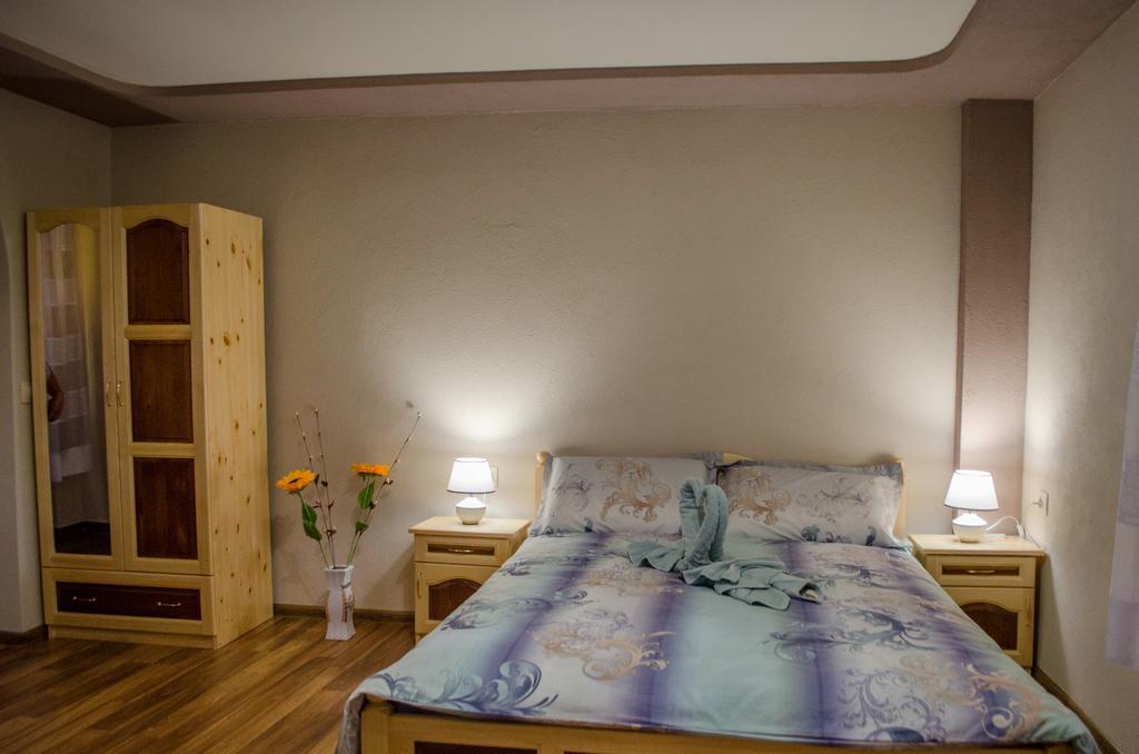 Guesthouse Juli Sapareva Banya Ngoại thất bức ảnh