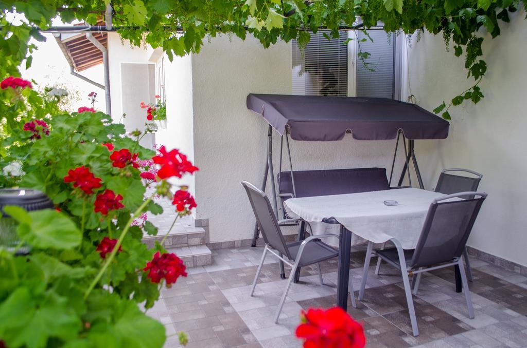Guesthouse Juli Sapareva Banya Ngoại thất bức ảnh
